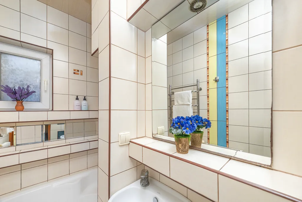 Квартира Двухкомнатная квартира на Пятой линии с изолированными комнатами — Калининград