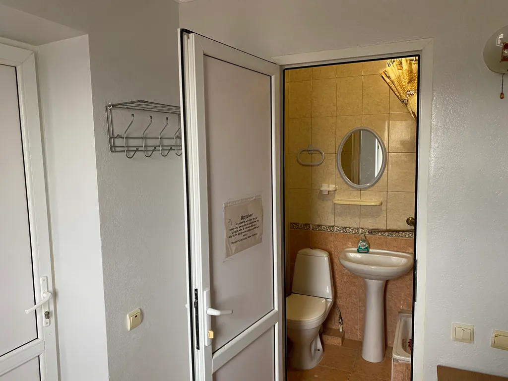 Квартира Квартира 3х местный номер со всеми удобствами — Голубицкая