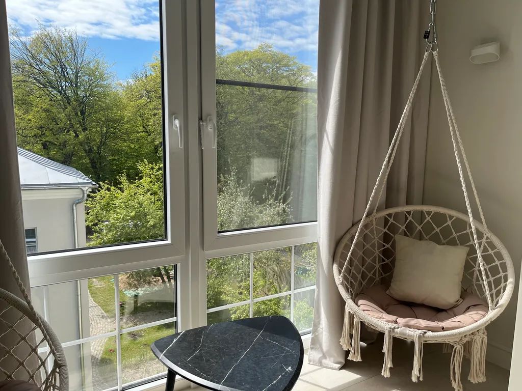 В роще у моря