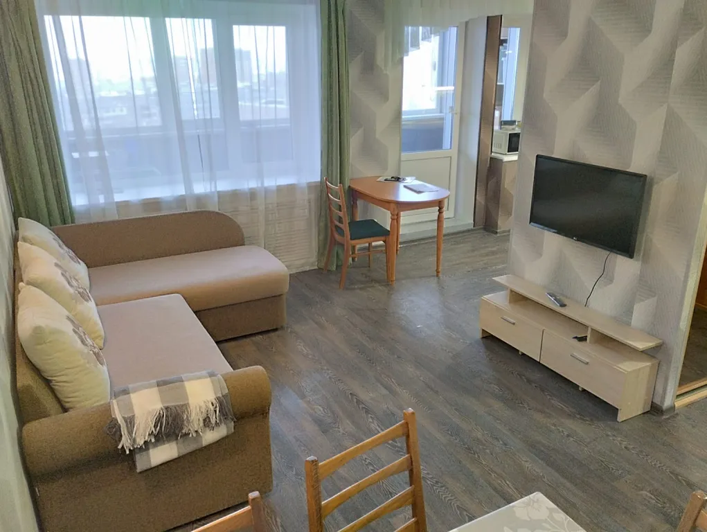 1-комнатная квартира - Звезда Череповца (панорамный вид) — аренда посуточно в Череповец