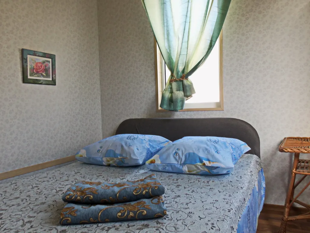 Небольшой уютный дом рядом с морем