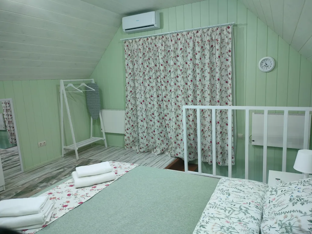 Дом для гостей в курортной зоне с мангальной зоной и парковкой