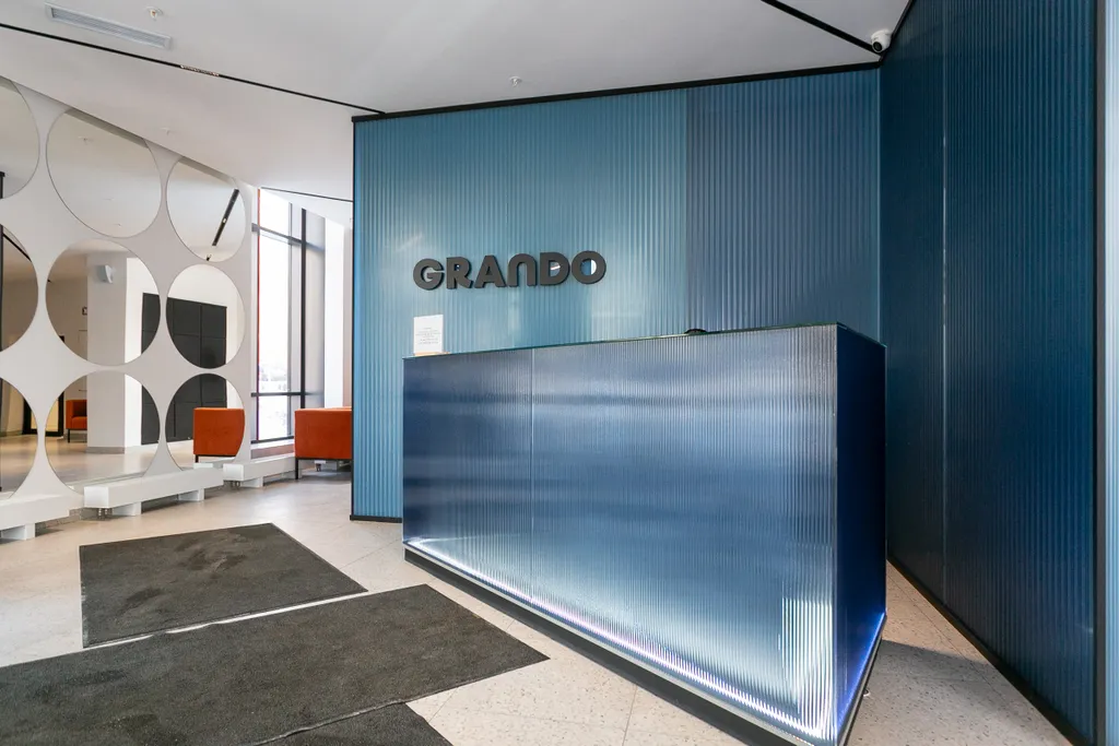 Квартира Квартира Студия для двоих в элитном небоскребе жк grando у метро — Новосибирск