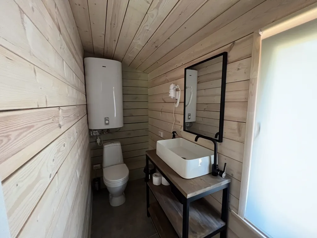 Коттедж у озера в загородном клубе