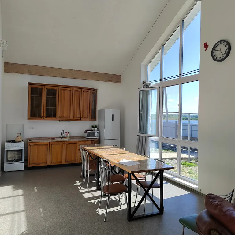 Дом у озера