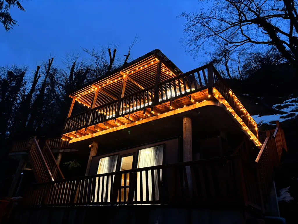 Коттедж Дом у реки с видом на горы с купелью и баней — аренда посуточно в Красная Поляна