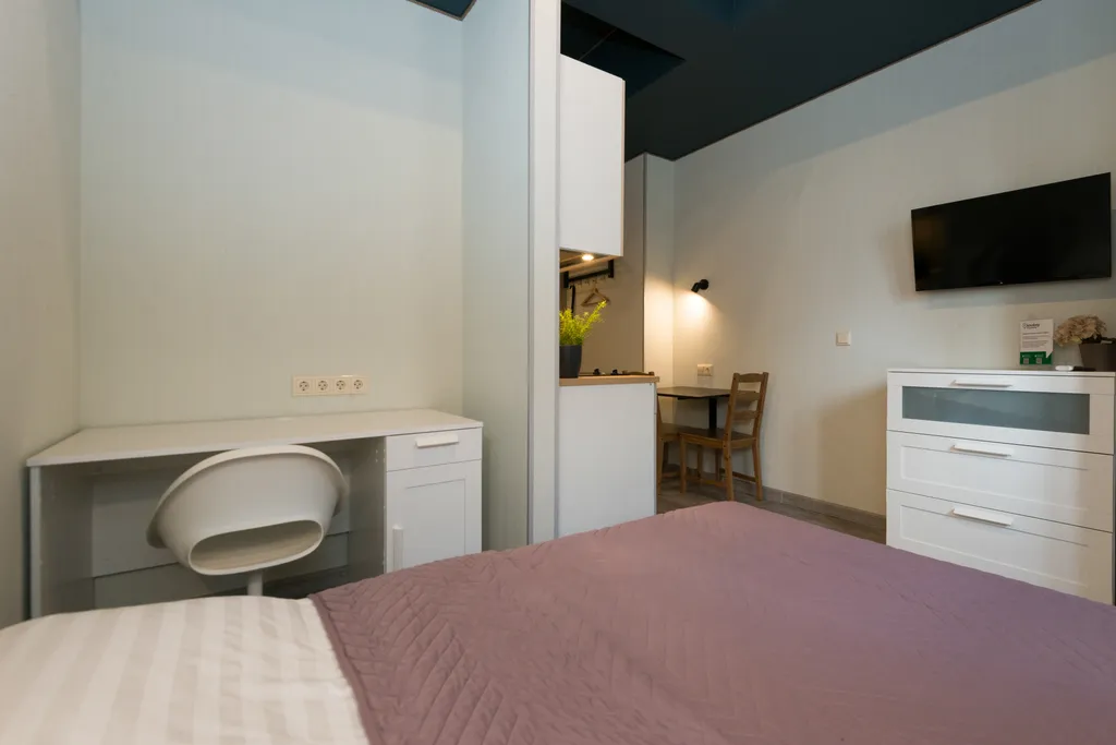 Квартира Квартира Уютная студия у метро с бесконтактным заездом, отчётными документами — Москва