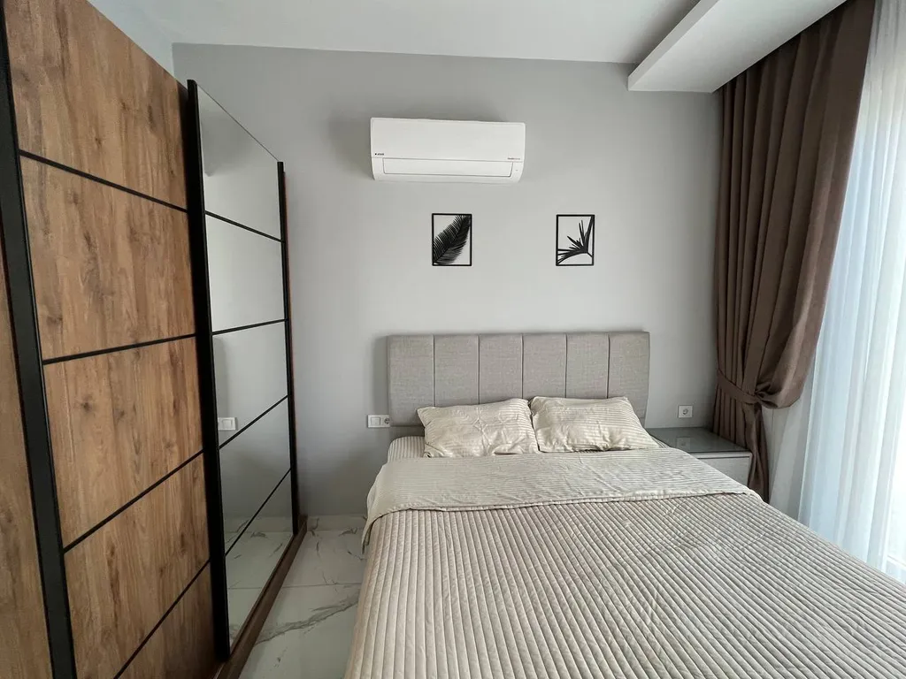 Апартаменты в центре с бассейном