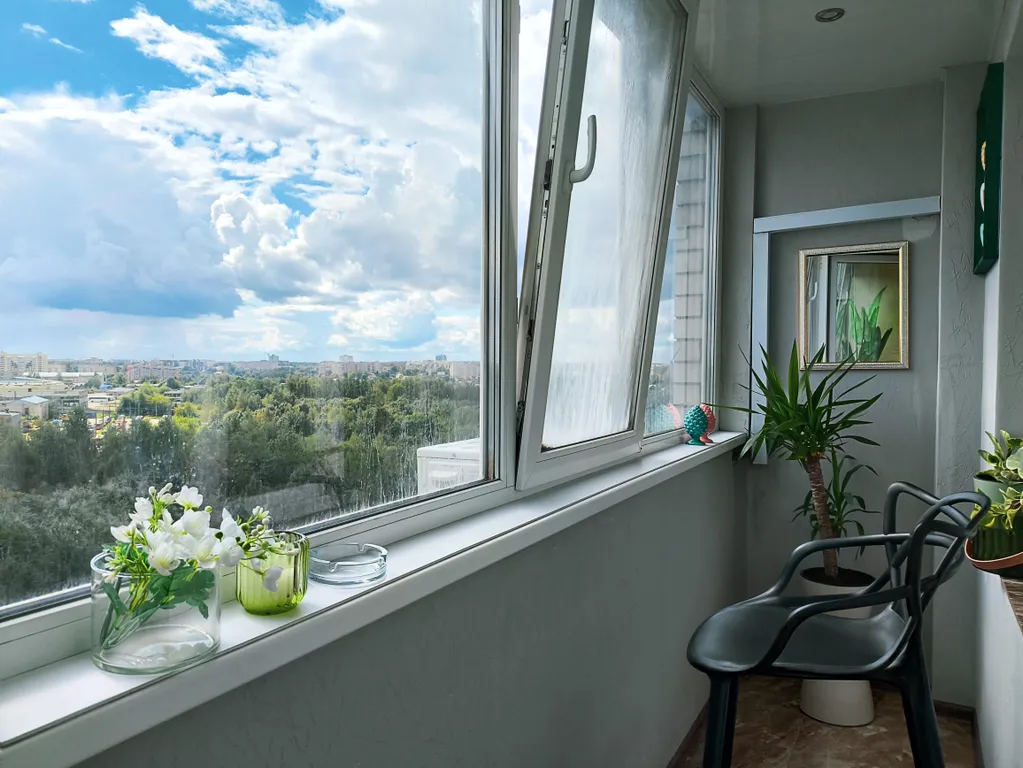 Шикарная квартира с панорамным окном для 4