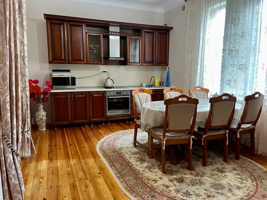 Дом с красивым видом на горы