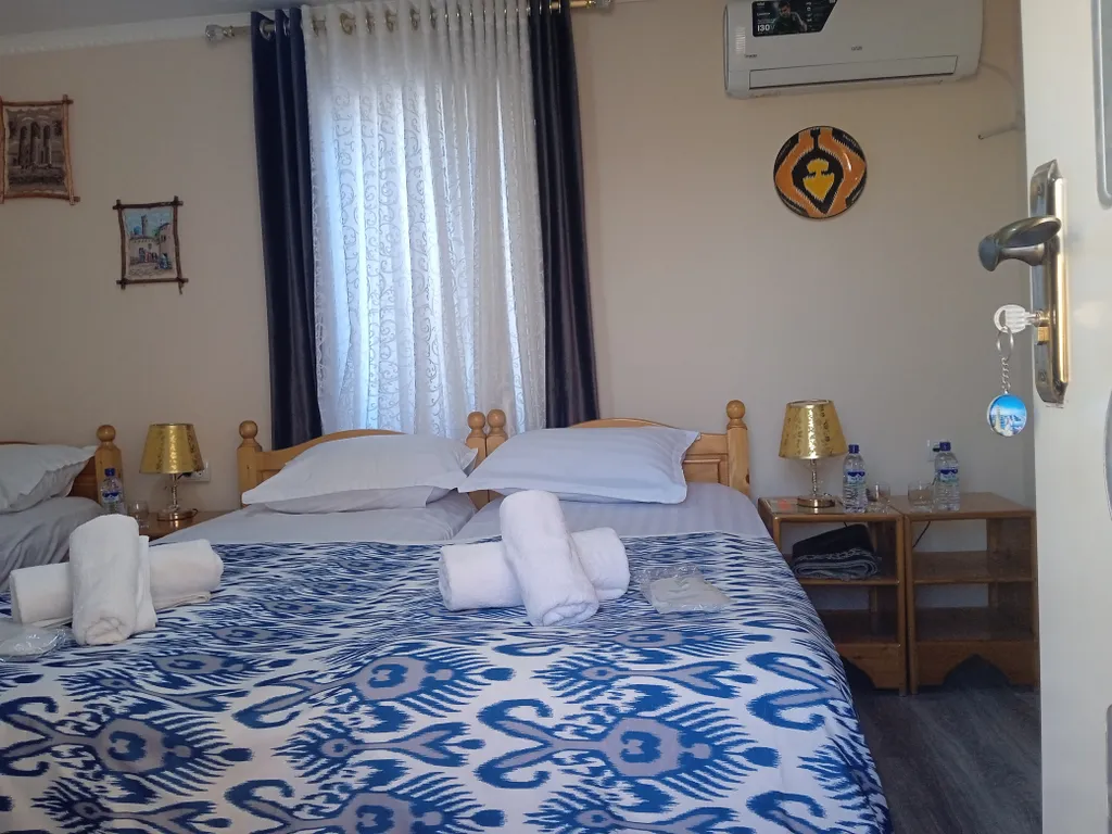 Квартира 3-х местная комната с видом на исторический объект — аренда посуточно в Бухара