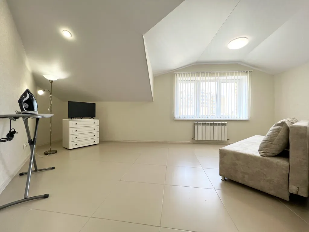 Комфортабельная 2-к квартира в новом доме в центре