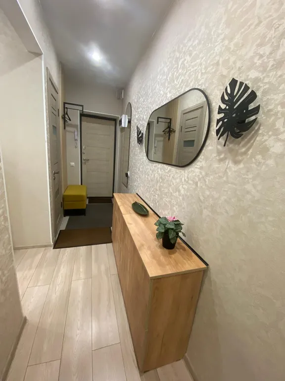 Двухкомнатная квартира на пл. Театральной