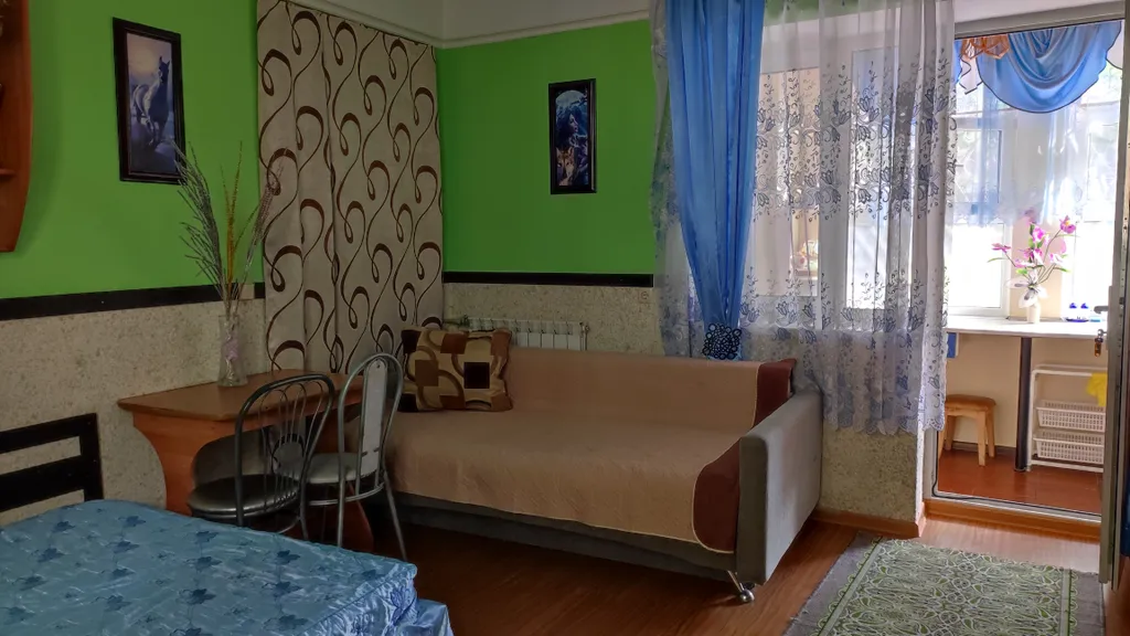 Зеленая 1-комнатный домик