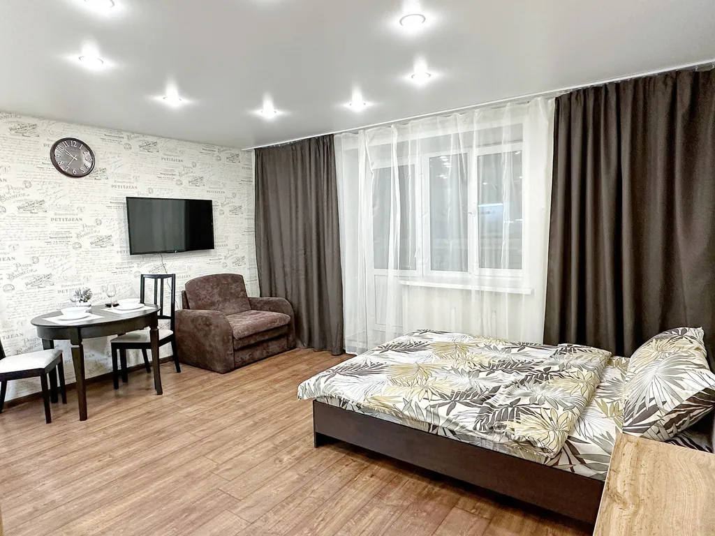 Просторная квартира студия на Зональном