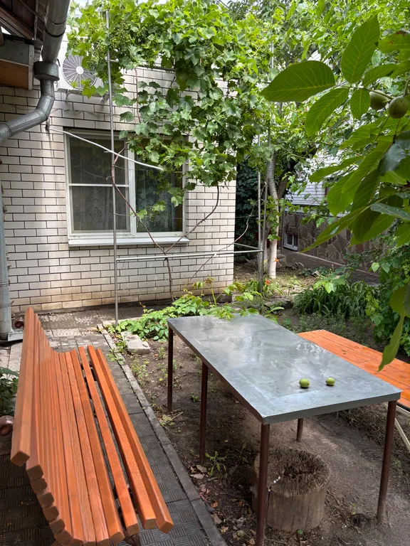 Уютный гостевой дом с садом