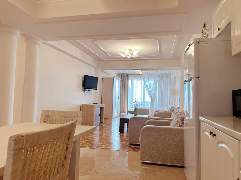 Апартаменты Милана с видом на море