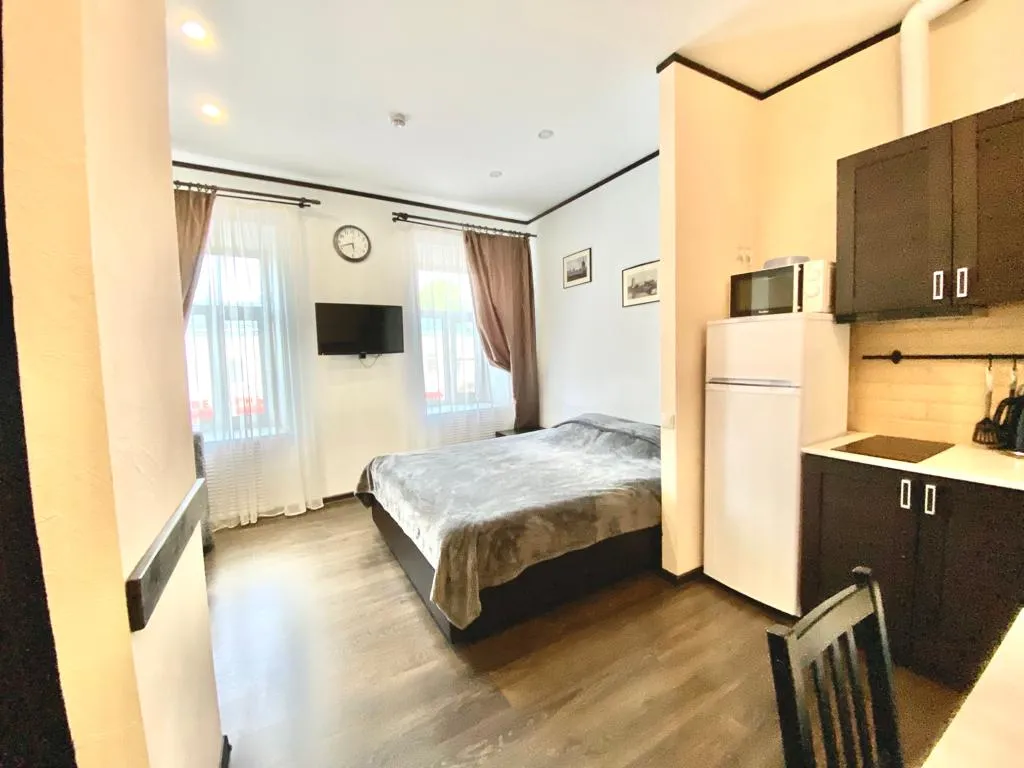 Квартира-студия на троих