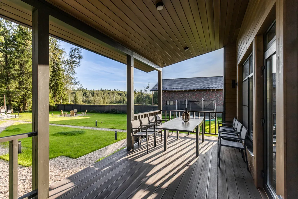 Коттедж Загородный дом с видом на лес — Брёхово