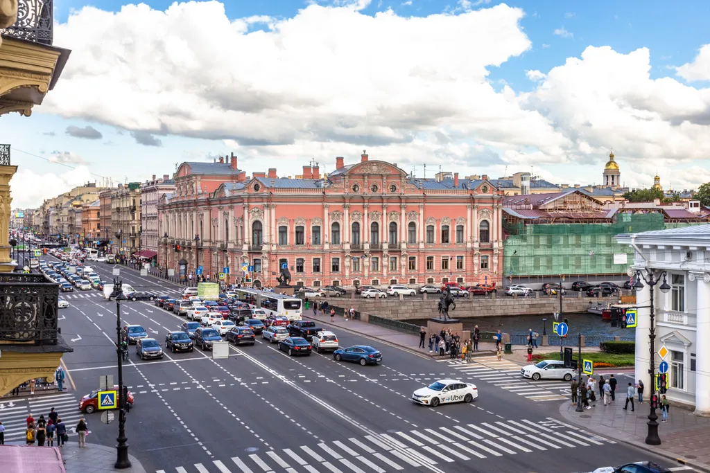 Квартира Квартира с балконом на Невский проспект — Санкт-Петербург