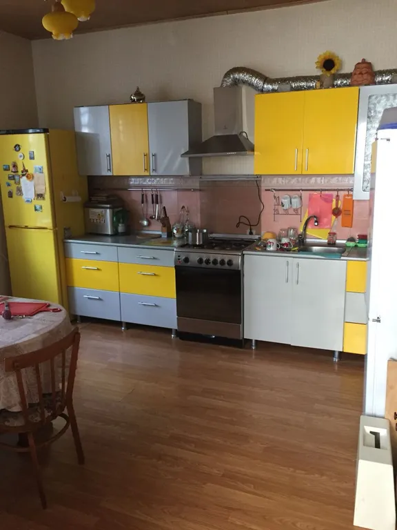 Комната с балконом в частном доме у моря