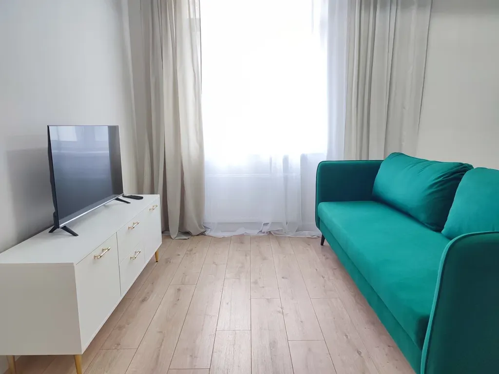 Светлые двухкомнатные апартаменты