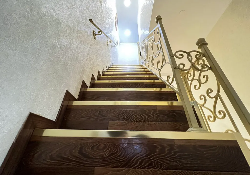 Дом на цветнике