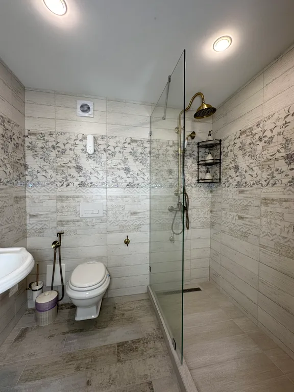 Уютный таунхаус с видом на лес