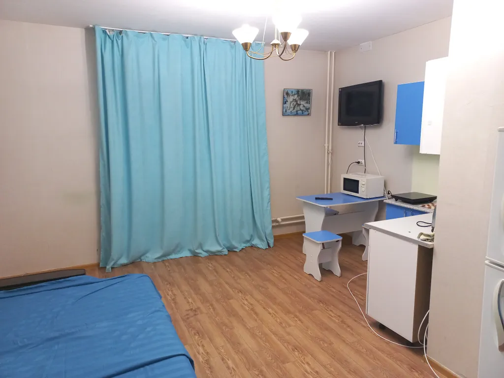 Светлая, уютная квартира вблизи Железнодорожной больницы