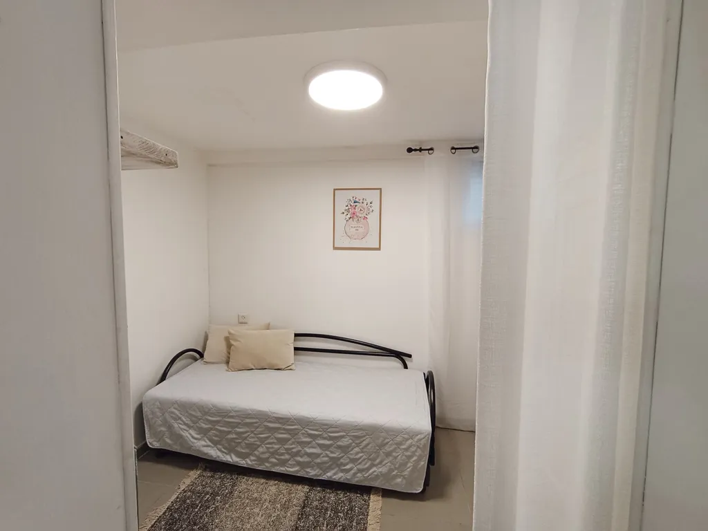 Винтажная квартира с отдельным входом и с большой зоной для барбекю