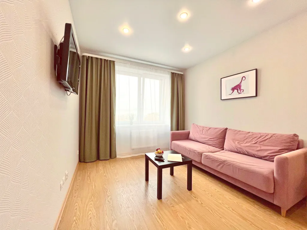 Квартира Стильные 2-к апартаменты в центре ЖК бизнес-класса Тихий центр — аренда посуточно в Киров