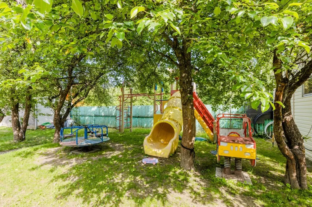 Коттедж с бассейном, баней и 5 спальнями