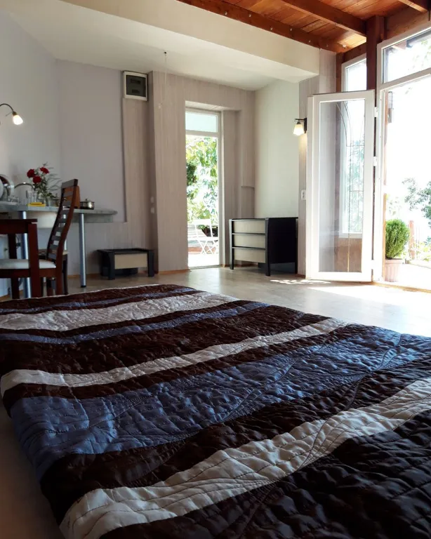 Уютный домик в арт-усадьбе "Ландора"