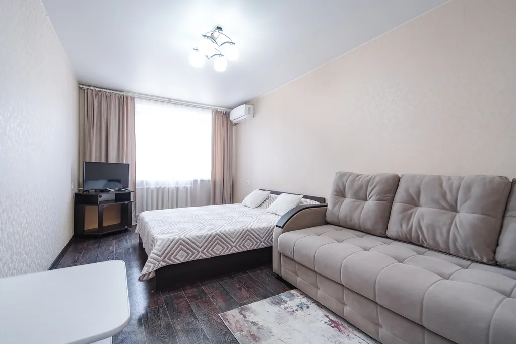 Чистая уютная 1-комнатная в центре, заселение до 23-00 часов