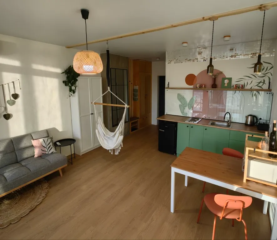 Boho apartment Tropical garden