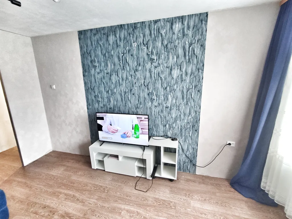 Квартира на кольце мира и обручева