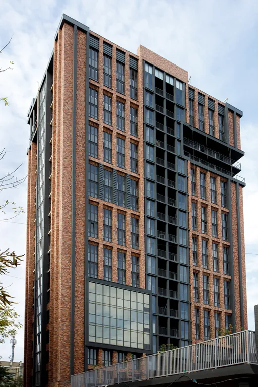 Апартаменты в центре города с красивым видом из окна