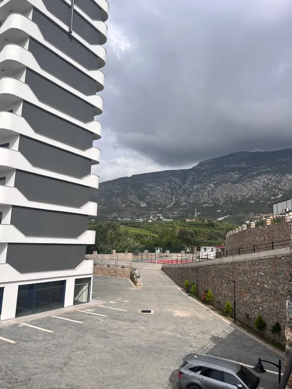 Студия с видом на горы