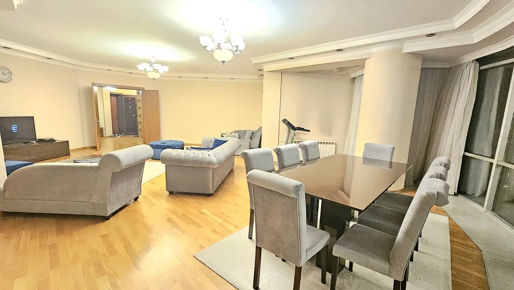 4-комнатная Квартира