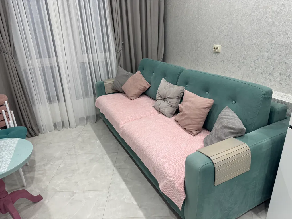 Комфортабельная евро-2-х комнатная квартира в престижном районе Нальчика