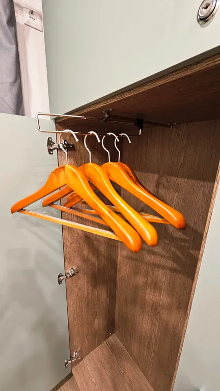 Далеко и надолго