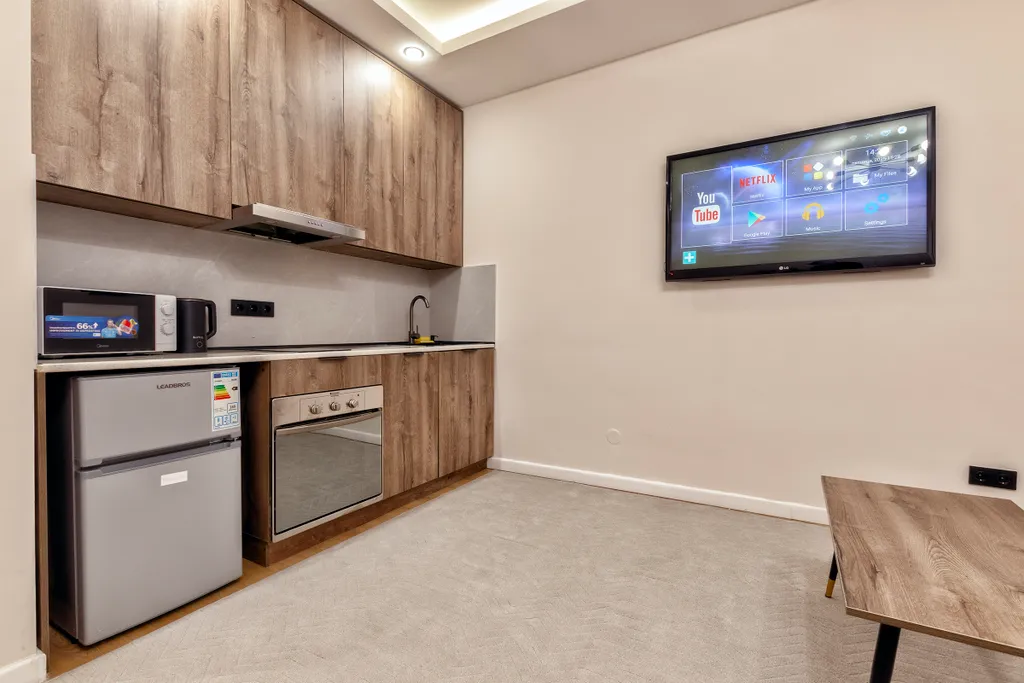 Элитные апартаменты с панорамным видом из окна в самом центре столицы