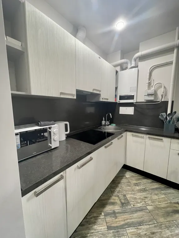 Большая квартира напротив подъемника