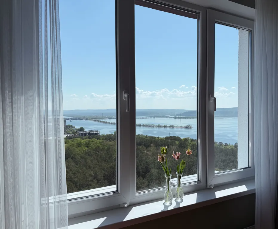 Дизайнерские апартаменты с панорамным видом на Волгу и горы