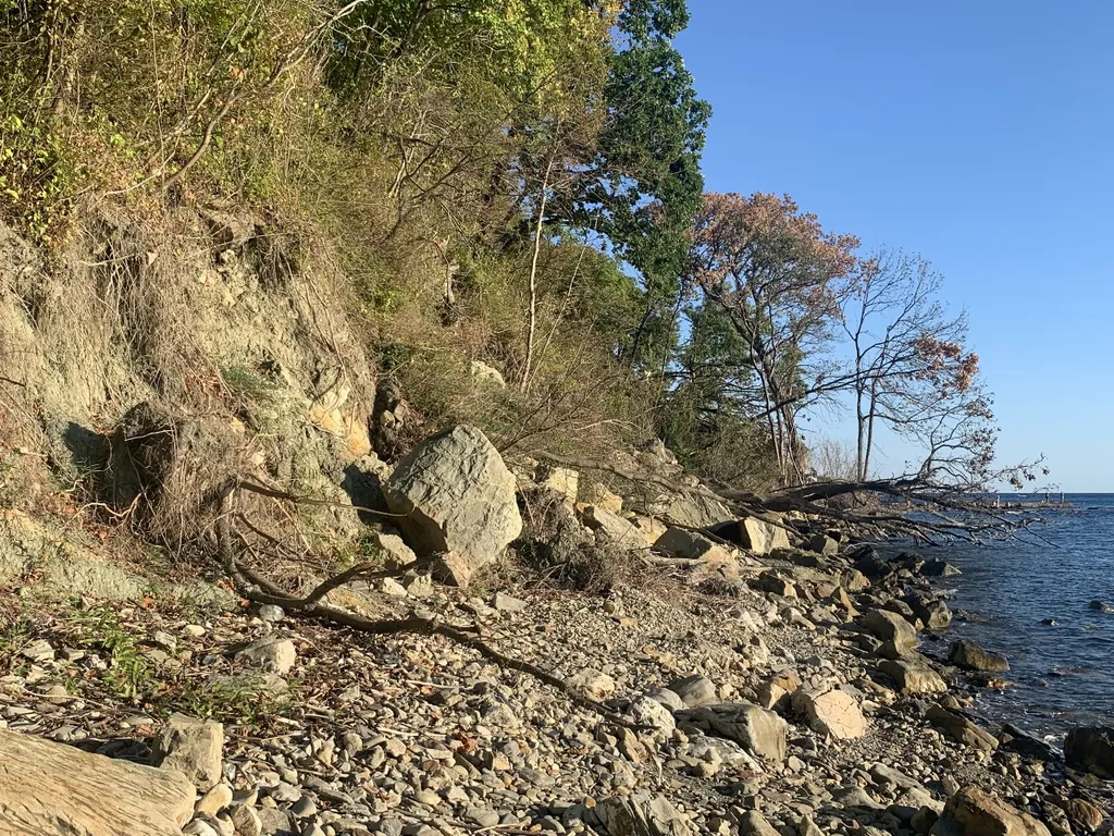 10 минут и вы у моря, уютная комната для вас, на 4 человек