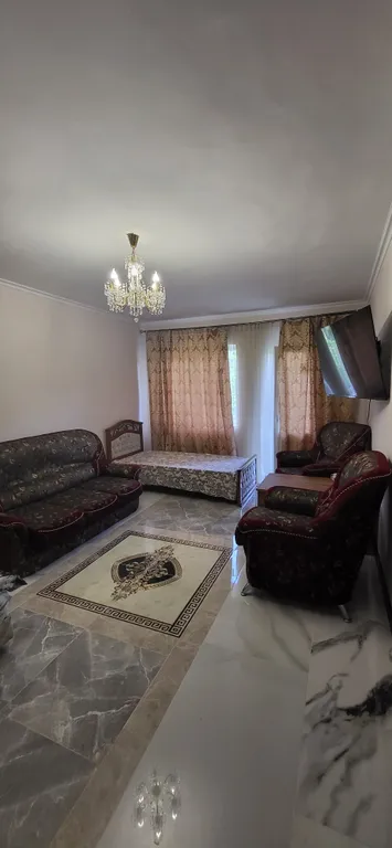 Уютный номер с видом на ореховую рощу