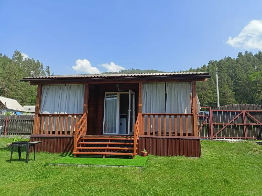 Двухкомнатный четырехместный гостевой дом с видом на горы №7