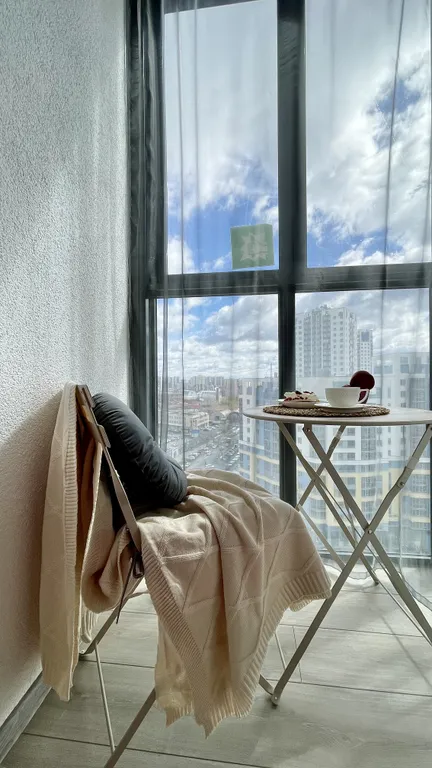 Не в отеле, а в квартире на Репина 77