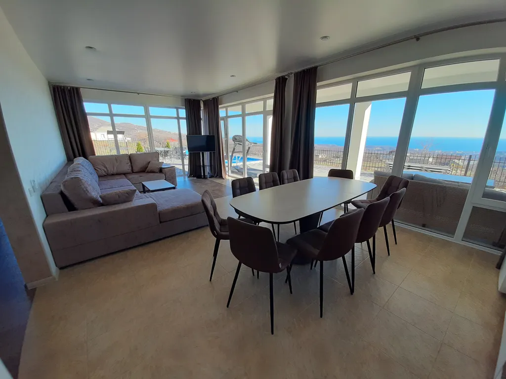 Вилла 220м2 с бассейном Горная лаванда. 6взр.+4 дет.