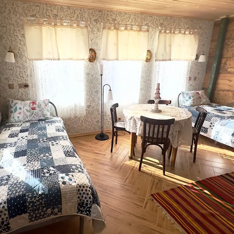 Домик в Лотосах (Изба)